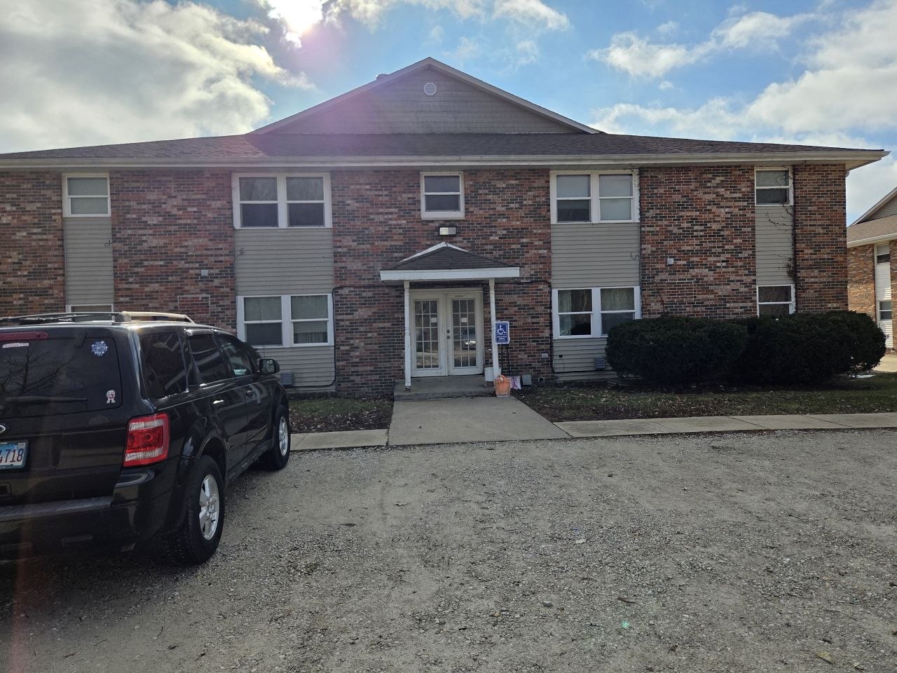 1070 Orange Ave, Marseilles